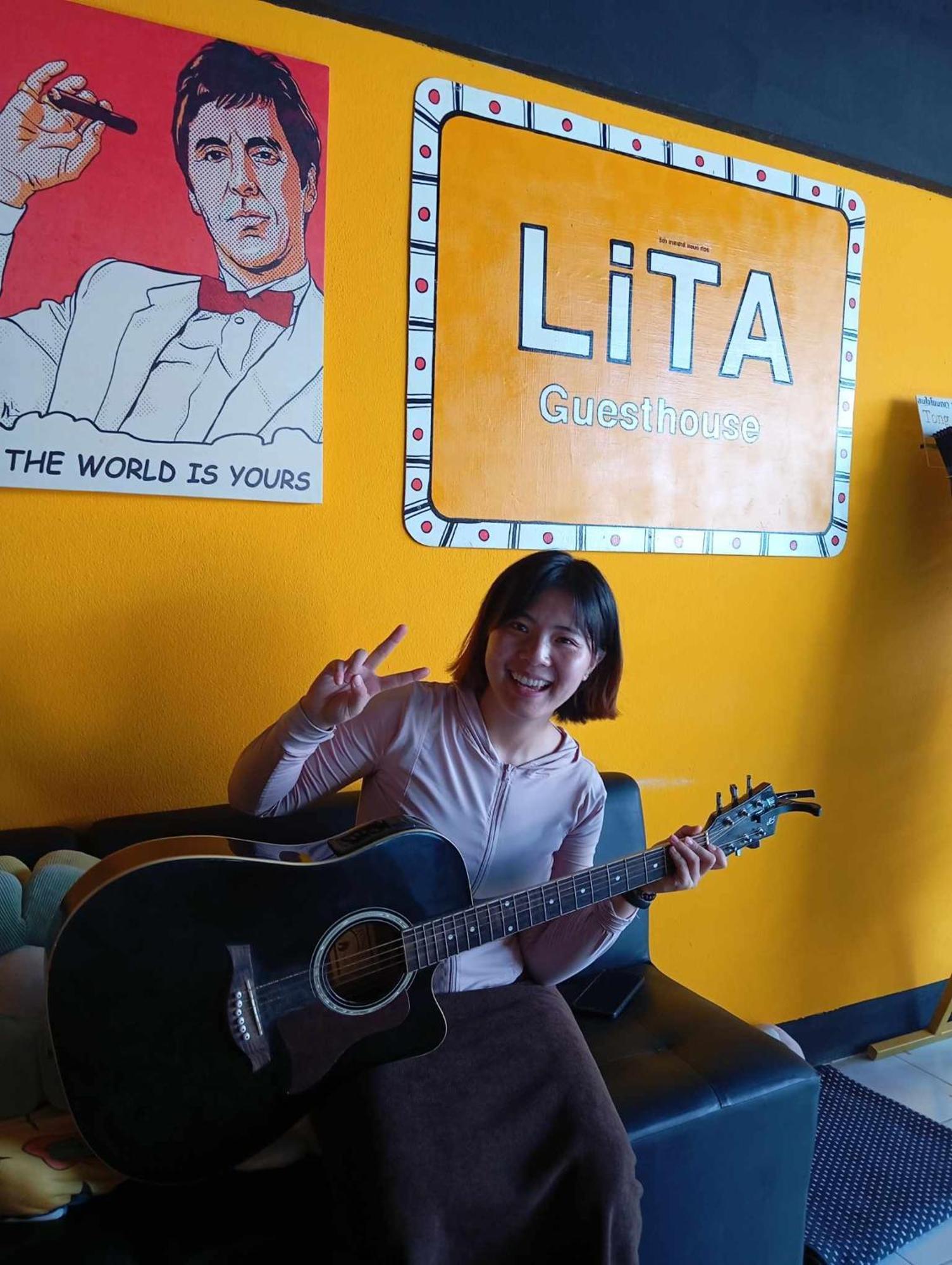 Lita Guesthouse Chiang Mai Eksteriør billede